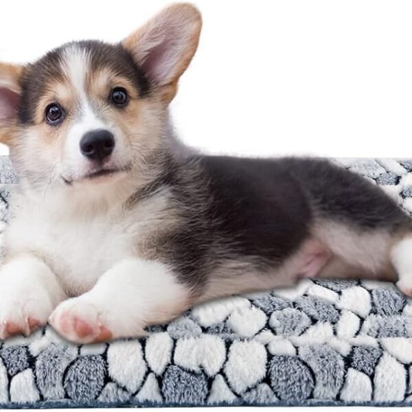 Dog Crate Pad Bed Mat Reversible (Cool & Warm), Sleeping Mat Dog Bed for Crate for Small Dogs and Cats, Machine Washable Crate Beds, Grey